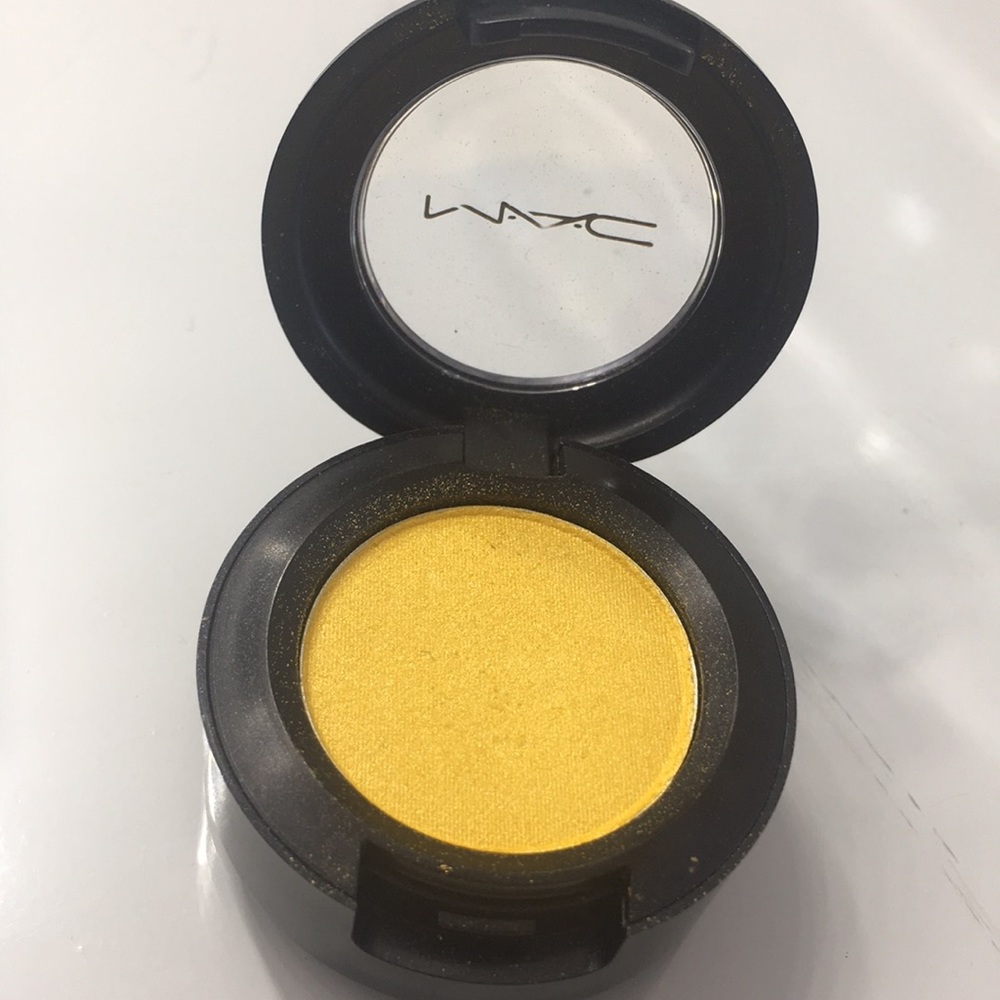 Mac eyeshadow - Picture 2 of 3